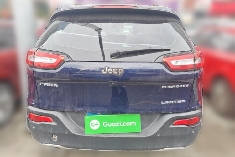 Used Jeep Cherokee 2017 2.0L Superior Edition