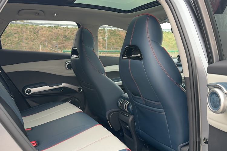 Used BYD Yuan PLUS 2022 430 km Luxury Version Interior 3