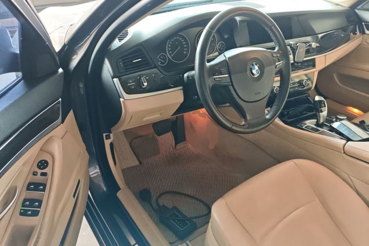 Used BMW 5 Series 2012 530Li Leading Model Driver Seat