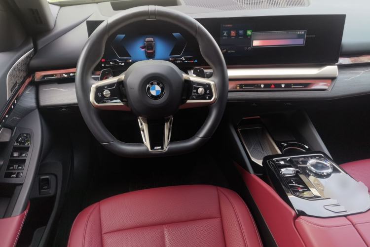 Used BMW 5 Series 2025 530Li Luxury Edition M Sport Package
