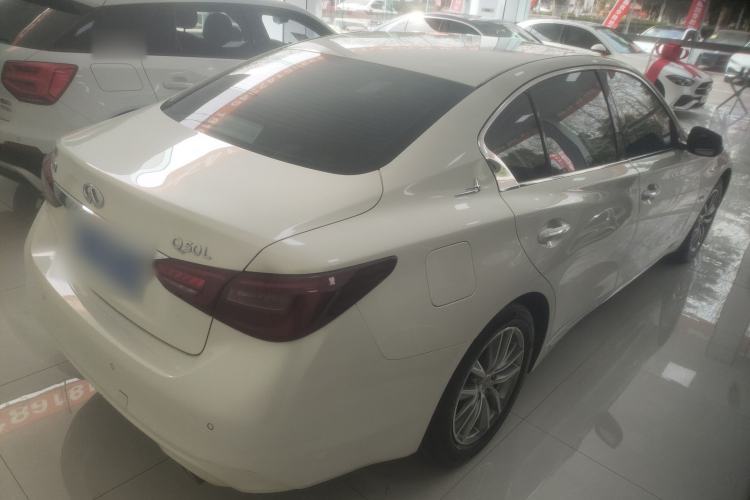 Used Infiniti Q50L 2018 2.0T Comfort Edition China VI Standard
