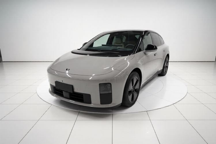 Used Li Auto i6 2025 Model Two-Wheel-Drive Standard Type