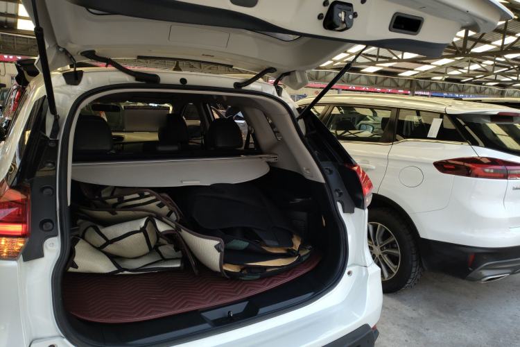 Used Nissan X-Trail 2019 2.5L CVT Smart Connect Leading Edition 4WD Trunk