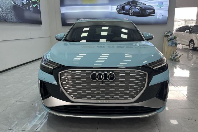 Used Audi Q4 e-tron 2022 50 e-tron quattro Creation Edition Exterior 4