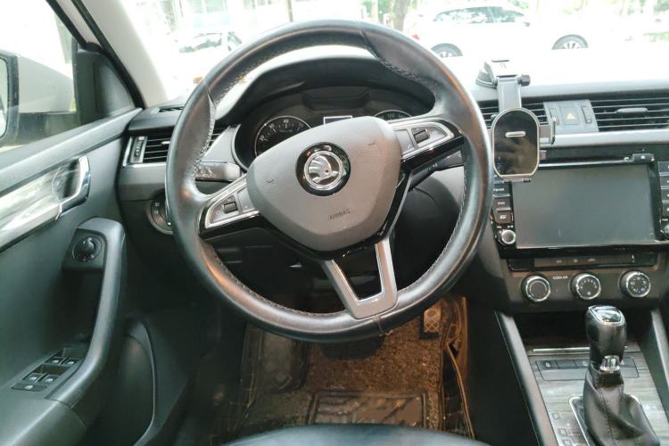 Used Skoda Octavia 2017 1.6L Automatic Smart Drive Edition
