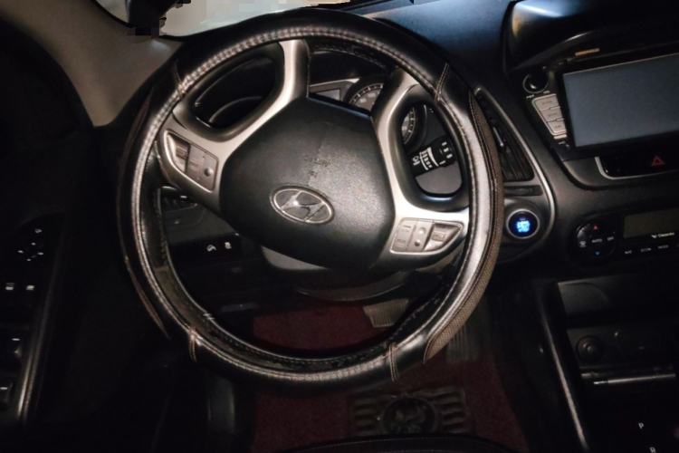 Used Hyundai ix35 2010 2.0L Automatic Two-Wheel Drive Elite Edition GLS
