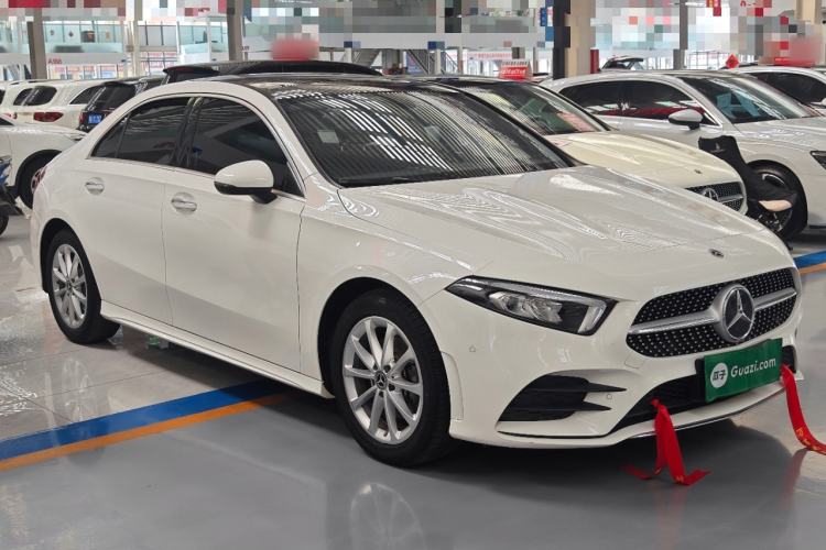 Used Mercedes-Benz A-Class 2021 A 200 L Sport Sedan Fashion Model
