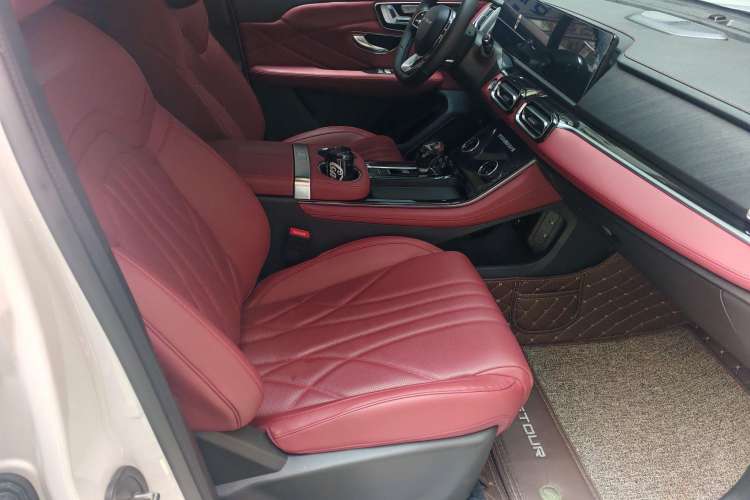 Used JETOUR X70 PLUS 2025 1.5T Ultimate Edition 5-Seater