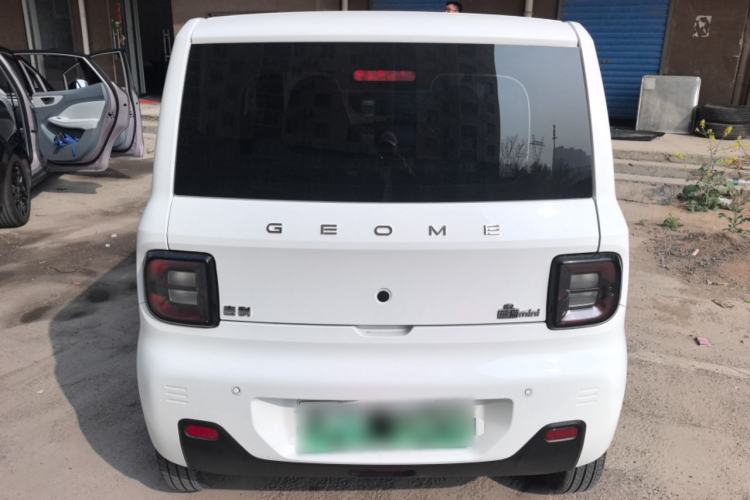 Used Geely Galaxy Panda 2024 Panda Mini 200km Endurance Bear
