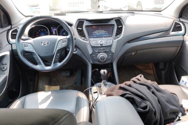 Used Hyundai Santa Fe Classic 2013 3.0L 4x4 Luxury Edition 7 Seats Euro V Center Console