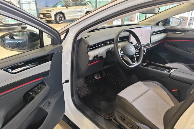 Used Volkswagen ID.7 VIZZION 2024 AIR model