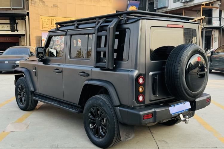 Used 212 T01 2024 2.0T Explorer
