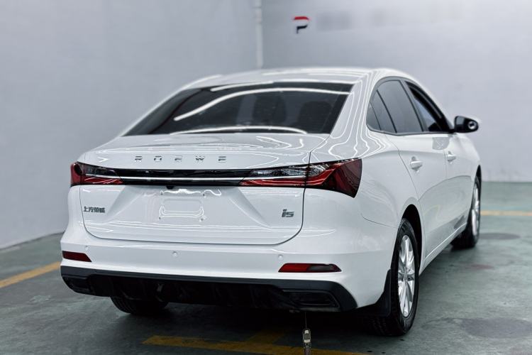 Used Roewe i5 2023 1.5L Manual Comfort Edition