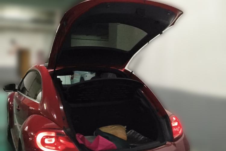 Used Volkswagen Beetle 2015 180TSI model Trunk