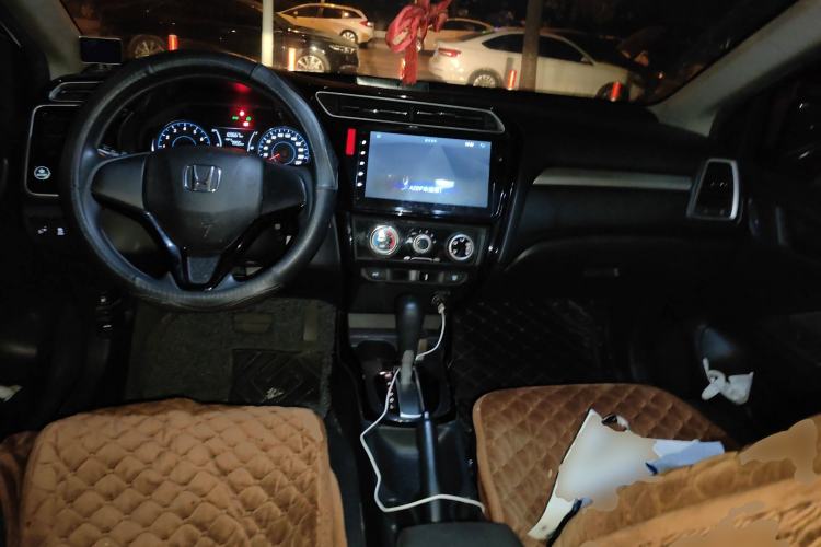 Used Honda Gienia 2017 1.5L CVT Comfort Version
