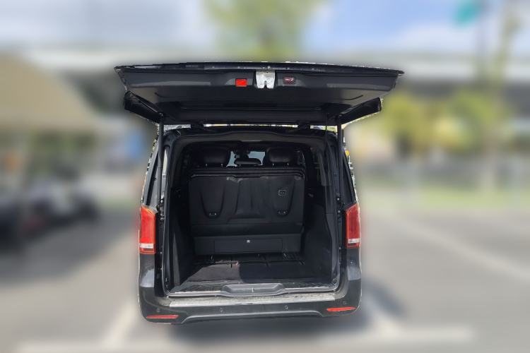 Used Mercedes-Benz V-Class 2020 V 260 L Long-wheelbase Luxury Edition Trunk