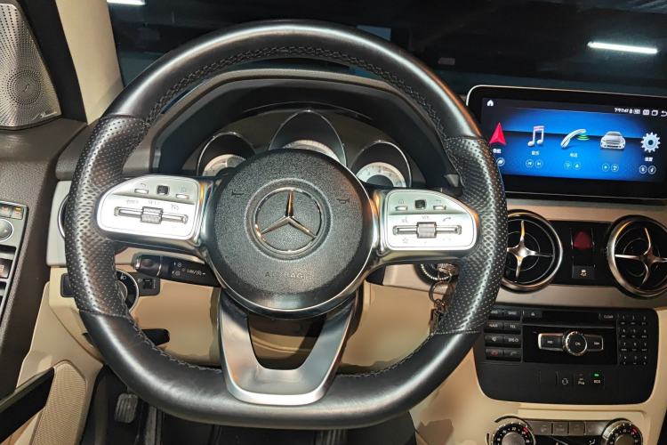 Used Mercedes-Benz GLK-Class 2014 GLK 260 4MATIC Dynamic Model