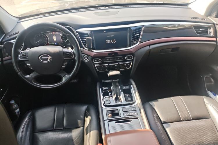 Used GAC Trumpchi GS8 2017 320T Two-Wheel Drive Luxury Smart Connectivity Version (7 Seats)
