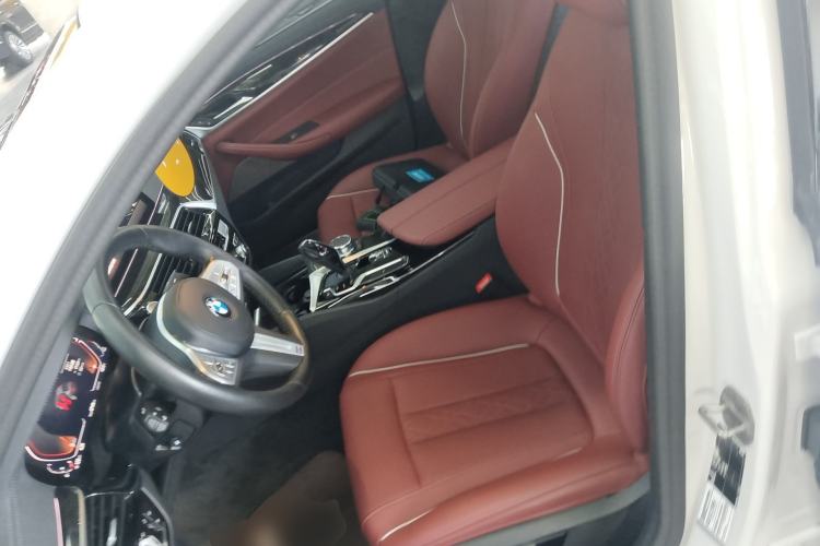 Used BMW 5 Series 2022 Second Facelift 525Li M Sport Package
