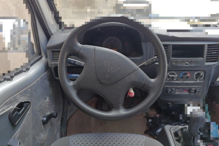 Used Wuling Zhiguang 2015 1.2L Practical LS-I Model