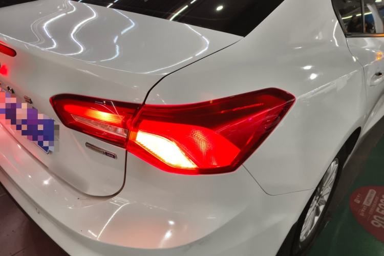 Used Ford Focus 2019 Sedan EcoBoost 180 Automatic Trend Edition