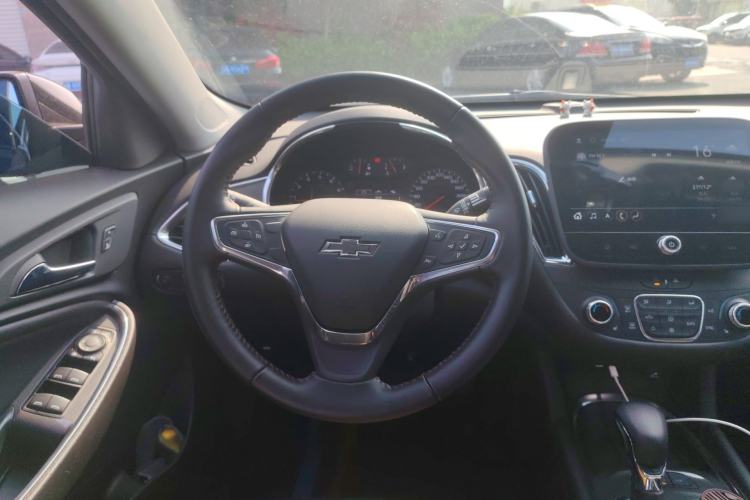 Used Chevrolet Malibu XL 2023 Redline 2.0T Sporty Edition Steering Wheel