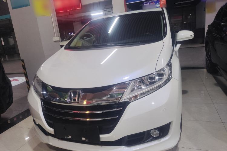 Used Honda Odyssey 2015 Updated Version 2.4L Smart Edition Front