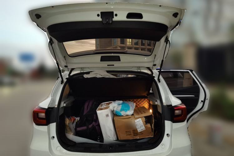 Used MG ZS 2020 Global Bestseller with 1.5L Engine Manual Transmission and a Massive 65-Inch Panoramic Sunroof Version Trunk