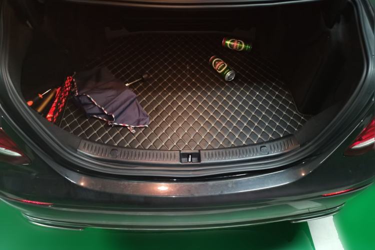 Used Mercedes-Benz E-Class 2019 E 260 L
