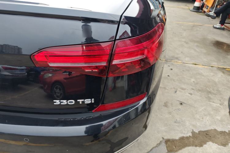 Used Volkswagen Passat 2020 330TSI Elite Edition China VI Right Rear Taillight
