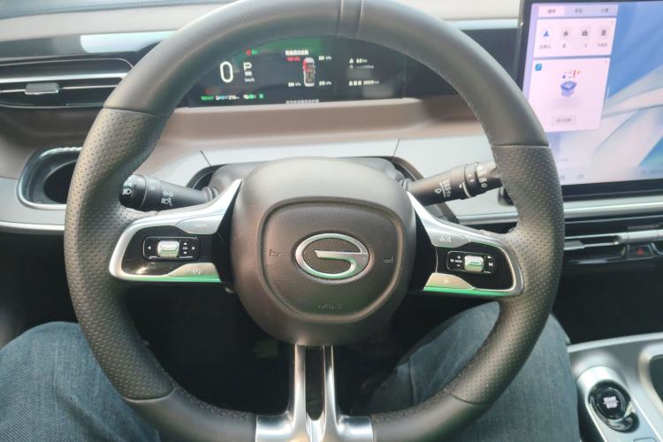 Used GAC Trumpchi E8 2024 Honor Series 2.0L Smart Edition Steering Wheel