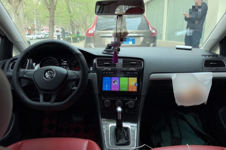 Used Volkswagen Golf 2018 1.6L Automatic Fashion Model
