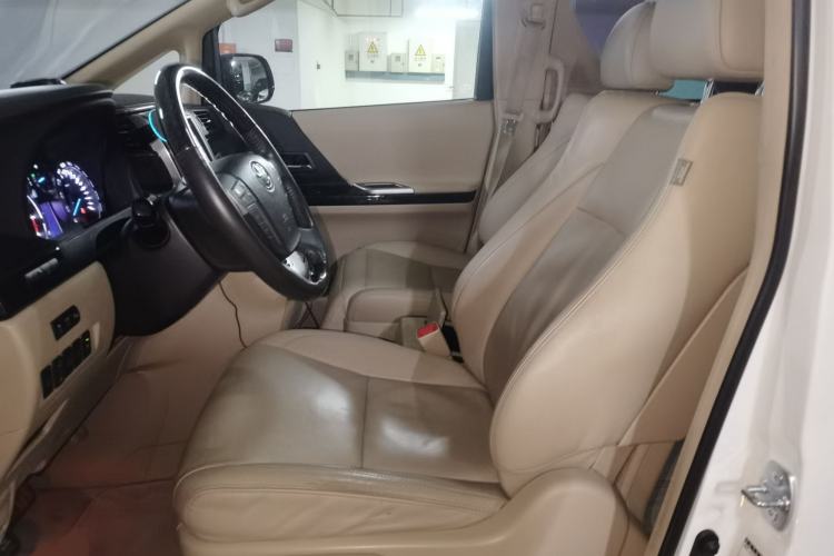 Used Toyota Alphard 2012 3.5L Luxury Edition
