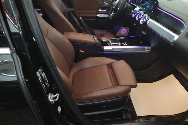 Used Mercedes-Benz GLB 2021 GLB 200 Fashion Model Right Front Seat