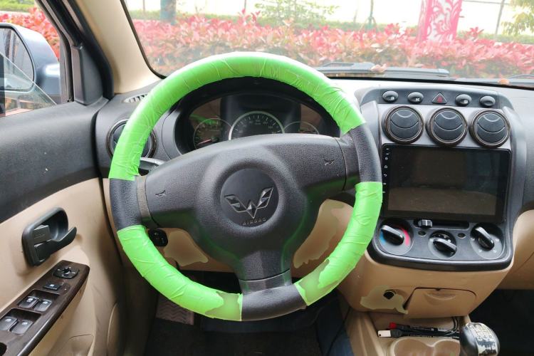 Used Wuling Hongguang 2010 1.4L Luxury Model