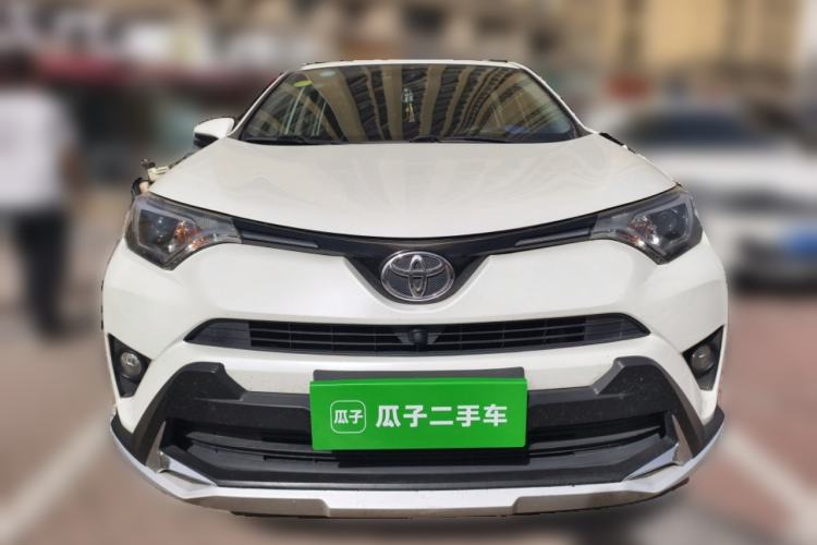 Used Toyota RAV4 2019 2.0L CVT Two-Wheel Drive Comfort Edition China VI Standard Front