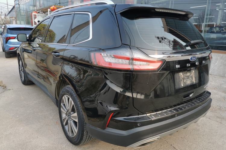 Used Ford Edge 2022 PLUS EcoBoost 245 Four-Wheel Drive Platinum Edition 7-Seater