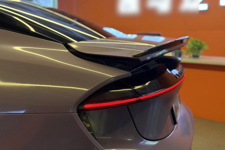 Used Lotus EMEYA 2024 EMEYA R+