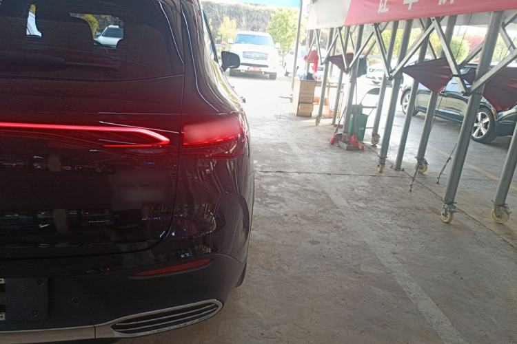 Used Mercedes-Benz EQE SUV 2024 500 4MATIC Luxury Edition Right Rear Taillight