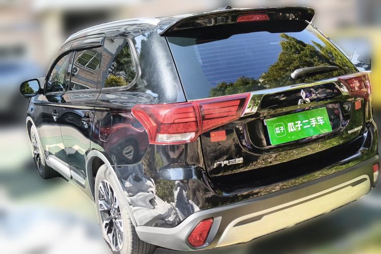 Used Mitsubishi Outlander 2019 2.0L Two-Wheel Drive Comfort Edition 5 Seats China V Standard