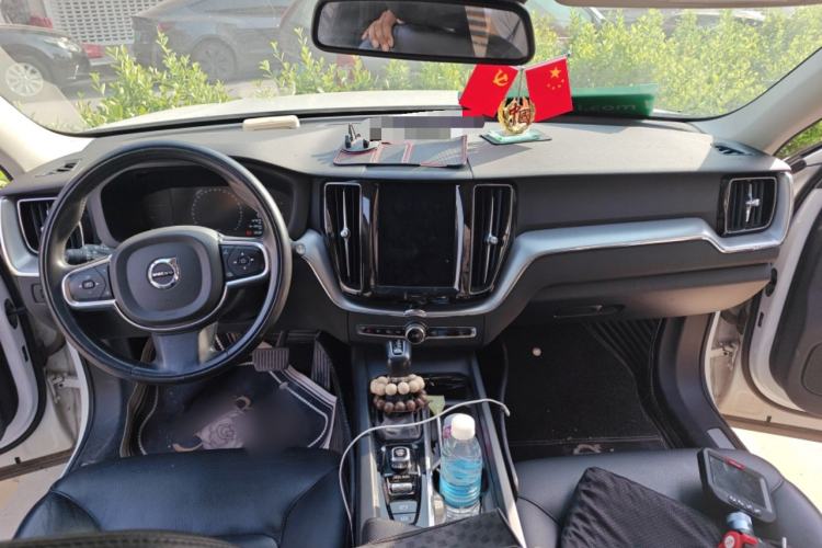 Used Volvo XC60 2019 T5 4x4 Smart Edition China V Standard