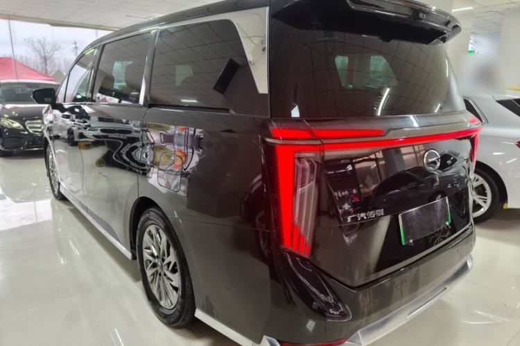 Used GAC Trumpchi Xiangwang M8 2025 Kunkun Series Ultra First-Class Cabin Exterior 4