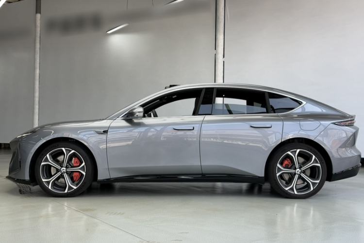 Used Nio ET5 2025 75 kWh