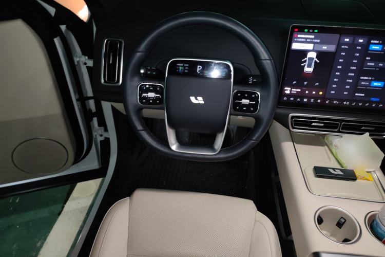 Used Li Auto L6 2024 Pro Model Steering Wheel