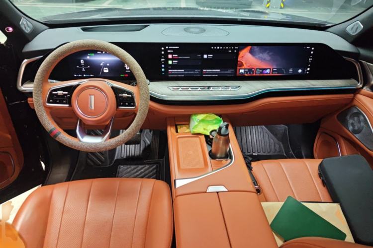 Used Wey Lanshan 2023 Four-Wheel Drive Ultra-Long Range Version Center Console