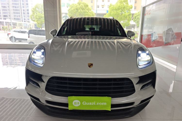 Used Porsche Macan 2021 Macan 2.0T Front
