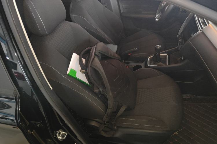 Used Roewe i5 2020 1.5L Manual 4G Connect Luxury Edition