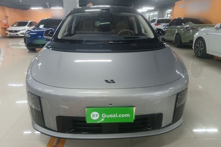 Used Li Auto i8 2025 Model Standard Version
