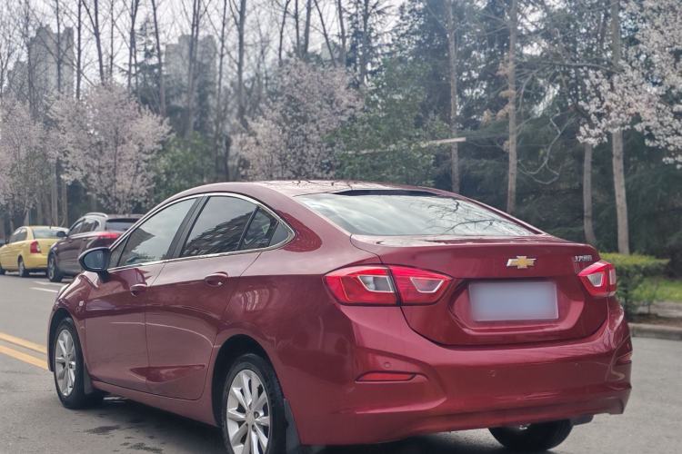 Used Chevrolet Cruze 2017 1.5L Automatic Pioneer Sunroof Edition Exterior 8