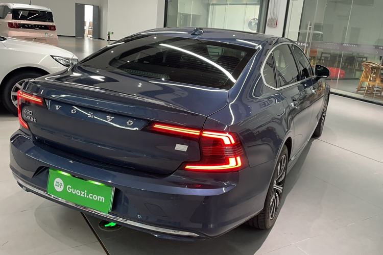 Used Volvo S90 New Energy 2022 T8 eDrive Hybrid Luxury Edition